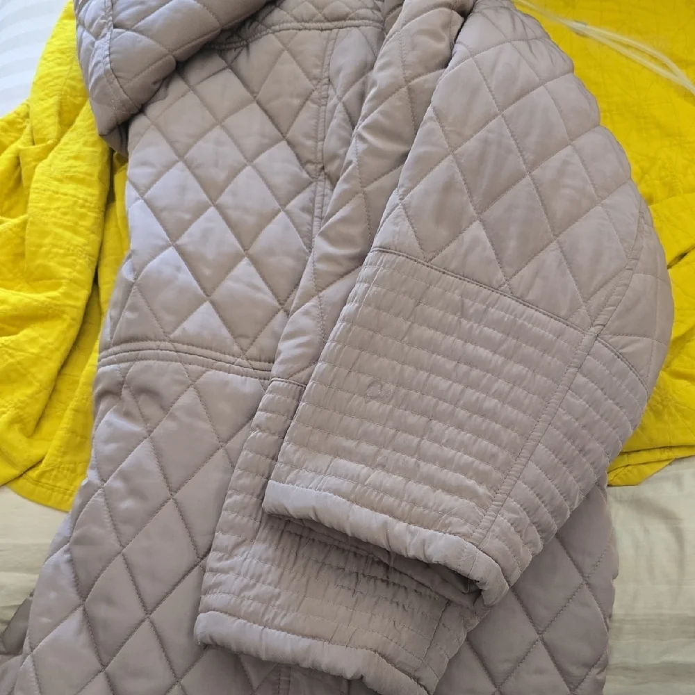 Michael Kors Womens Quilted Hooded Dark Tan Jacket - Picture 12 of 12